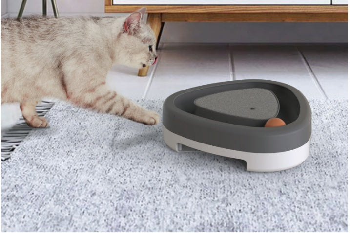 Smart Spinning Fun – Keep Your Cat Active and Happy!
