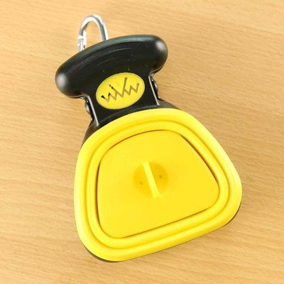 Easy Clean-Up: Foldable Pooper Scooper for Happy Dog Walks!